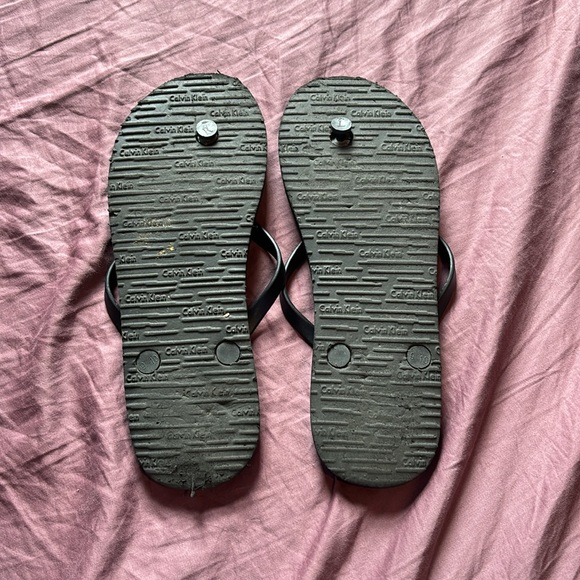 Sandals - Picture 2 of 2